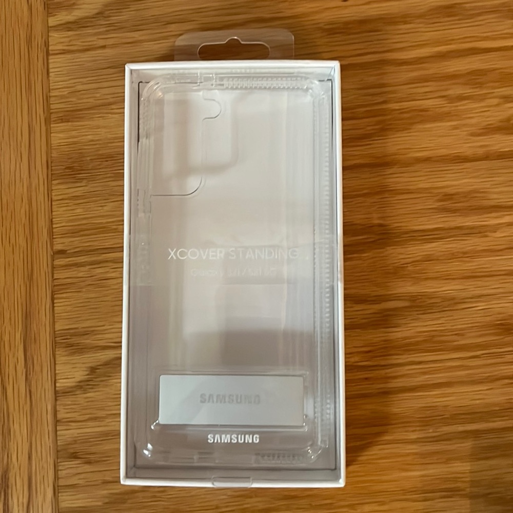 NWT clear galaxy s22 Samsung Phone case